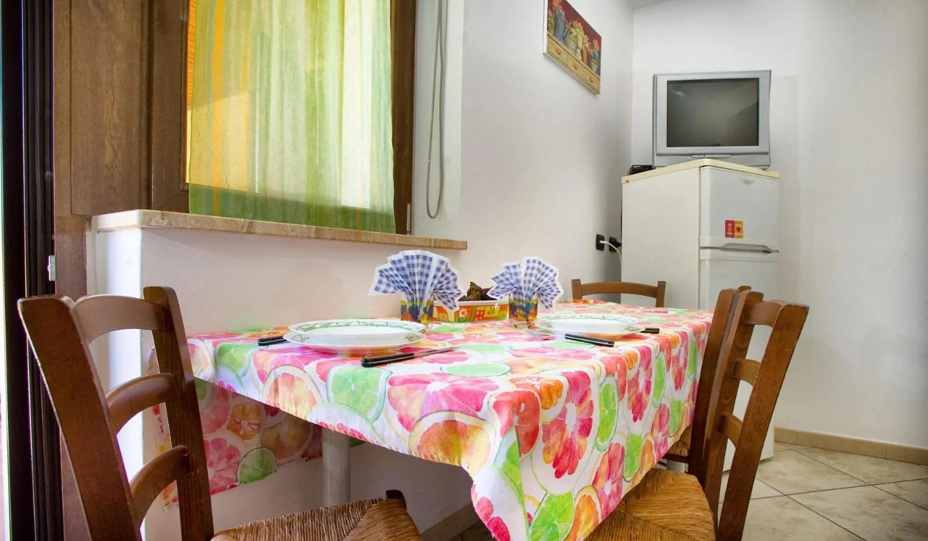 アパート アルゲーロPaoli Houseアパートメント イタリア